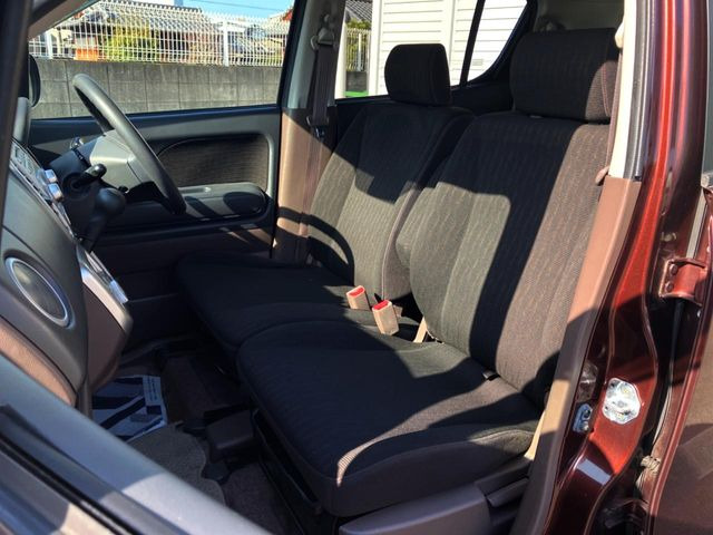 ������Ȃ��\���ȃX�y�[�X���������܂��̂ŁA�������ƍ����Ē����܂���