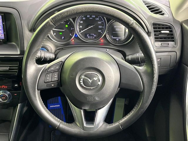 �y�����v�����X�e�A�����O�z�㎿�Ȋv���g�p���邱�ƂŁA��ɂ����������݂ƂĂ��^�]���₷���n���h���ł���