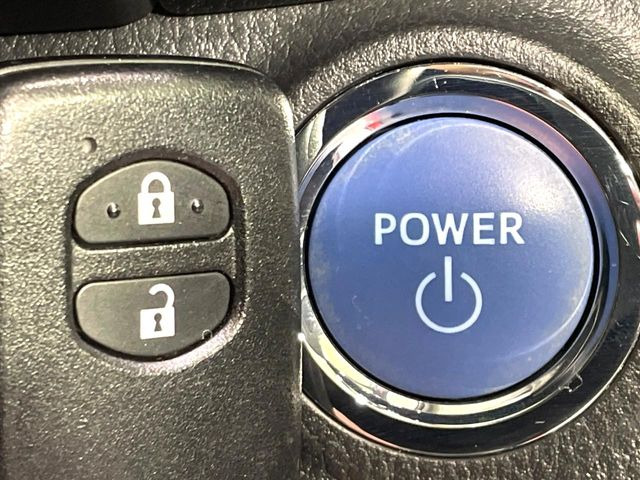 �y�X�}�[�g�L�[�z�J�o����|�P�b�g�ɓ��ꂽ�܂܂ł��h�A�̎{���E�������\�ȃX�}�[�g�L�[�𑕔��B�G���W���̃I���E�I�t�����J�M�����o���K�v����������Ƃ��Ă��֗��ł���