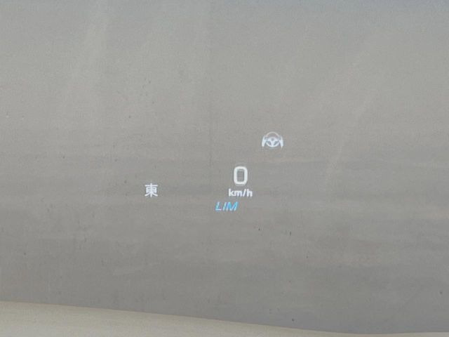 ���w�b�h�A�b�v�f�B�X�v���C:���݂̑��x�⑖�s�����f�W�^���\���ŉ^�]�ȑO���̃K���X�ɓ��e!�^�]���A���������炳���K�v�ȏ����m�F�ł���̂łƂ��Ă��֗��ň��S!