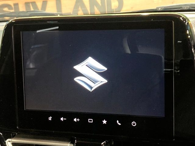 �y���[�J�[�����i�r�z�C���e���A�ɗn�����ރX�^�C���b�V���ȁu��p�݌v�v���[�J�[�i�r�𑕔��􎋔F���⑀�쐫�ȂǊ�{���\�ɂ��D��A���㎿�ȃJ�[���C�t�����y���݂��������܂��B