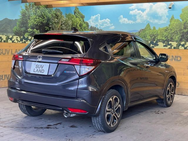 ☆全国のネクステージからお取り寄せが可能※!遠方の店舗に展示してあるクルマが気になる場合も、最寄りの店舗でご覧いただくことが可能です!是非私たちに要望をお聞かせください!※別途費用