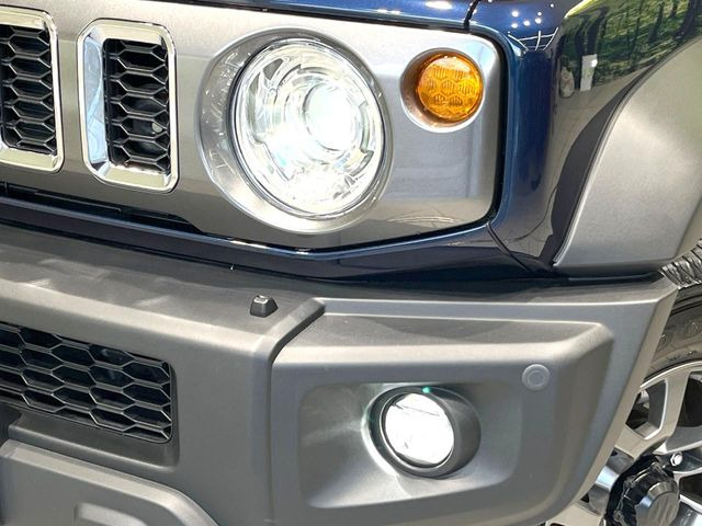 �yLED�w�b�h���C�g�z���V����ԑ��s�����ǍD�Ȏ��E���m�ۂ����S���ĉ^�]�ł��鍂�P�xLED�w�b�h���C�g�𑕔�!�_�����x�������A����d�͂��}�����Ă��܂��B