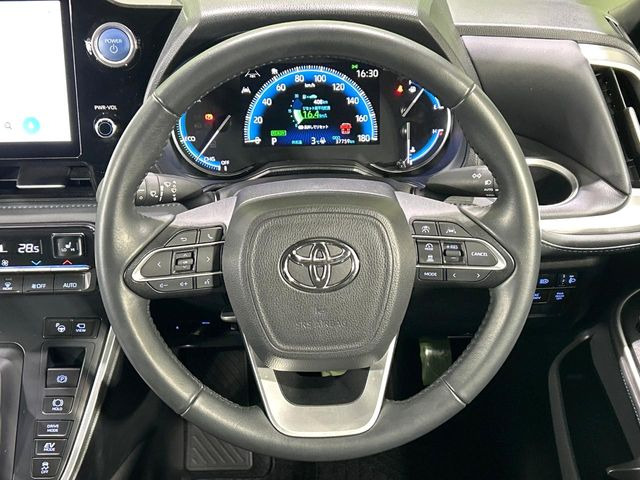 �y�����v�����X�e�A�����O�z�㎿�Ȋv���g�p���邱�ƂŁA��ɂ����������݂ƂĂ��^�]���₷���n���h���ł���