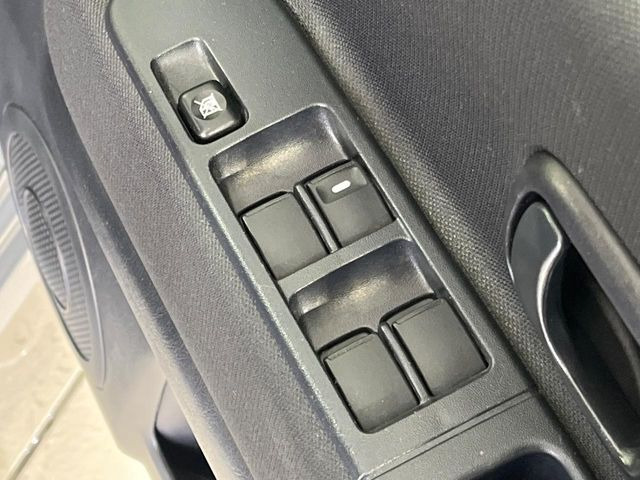 �S�ȂɃX�C�b�`��ő����J�ł���p���[�E�B���h�E�𑕔����C�̓���ւ����ȒP�ɂł��܂��B