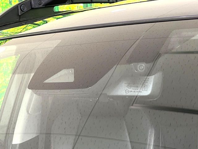 【ドライブレコーダー】ドライブレコーダー装備!走行中はもちろん、あおり運転や事故に遭遇した際、映像で記録し、万一のリスクに備えます。※記録用SDカードはお客様ご自身でご準備いただく必要があります。