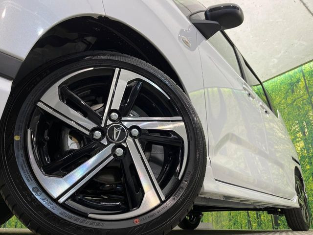 �y����15�C���`�A���~�z�C�[���z�O�ςɃ}�b�`���������A���~�z�C�[���𑕒����Ă���܂��B�e��ЊO�A���~�z�C�[����A�X�^�b�h���X�^�C�����戵�����Ă���܂��B���񂲑��k����������