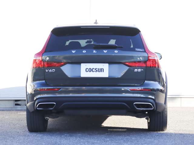 ���s�^�G���W���ɂ̓{���{�̔F�؂��擾����MOTUL�̍����I�C��SPECIFIC RBS0-2AE(0W-20)���g�p���܂��B