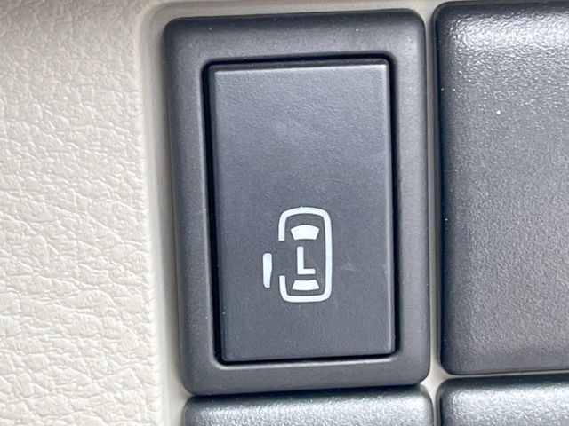 �y�p���[�X���C�h�h�A�z�X�}�[�g�L�[��^�]�Ȃ̃X�C�b�`�ŃX���C�h�h�A�̊J���\���d��������͂����ăh�A���J����K�v�������A���������q�l�ł��A�d���ו��������Ă��鎞�����N�ɊJ���߂ł��܂���