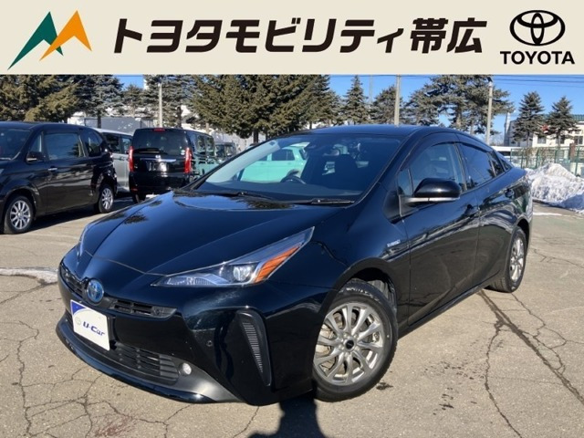 プリウス1.8 S E-Four 4WD