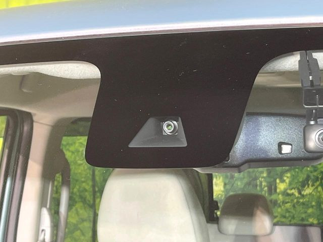 �y�C���e���W�F���g�G�}�[�W�F���V�[�u���[�L�z�t�����g�J�����őO���̎ԗ�����s�҂����m�B�Փ˂������Ȏ��͏Փ˔�Q�y���u���[�L���쓮�A�Փˉ�����T�|�[�g�B�����S�Ƀh���C�u�����y���݂��������܂��B