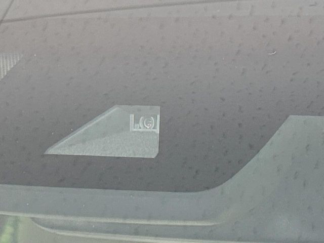 �y�g���^�Z�[�t�e�B�Z���X�z���s���ɑO���̎ԗ�����F�����A�Փ˂������Ȏ��͌x��ƃu���[�L�ŏՓˉ���Ɣ�Q�y�����A�V�X�g�B�����S�Ƀh���C�u�����y���݂��������܂��B