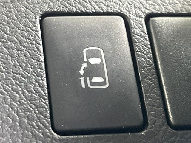 �y�p���[�X���C�h�h�A�z�X�}�[�g�L�[��^�]�Ȃ̃X�C�b�`�ŃX���C�h�h�A�̊J���\���d��������͂����ăh�A���J����K�v�������A���������q�l�ł��A�d���ו��������Ă��鎞�����N�ɊJ���߂ł��܂���