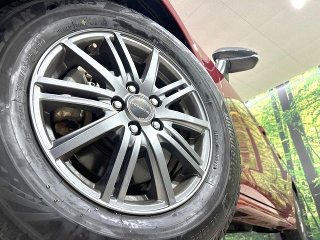 �y15�C���`�A���~�z�C�[���z�O�ςɃ}�b�`�����A���~�z�C�[���𑕒����Ă���܂��B�e��A���~�z�C�[����A�X�^�b�h���X�^�C�����戵�����Ă���܂��B���񂲑��k����������