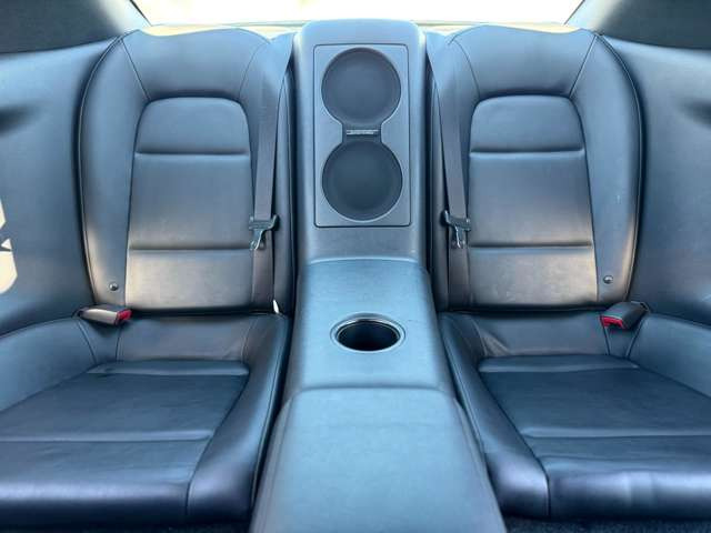 �㕔���ȂɂȂ�܂��B�ڗ�����⏝���͂������܂���B