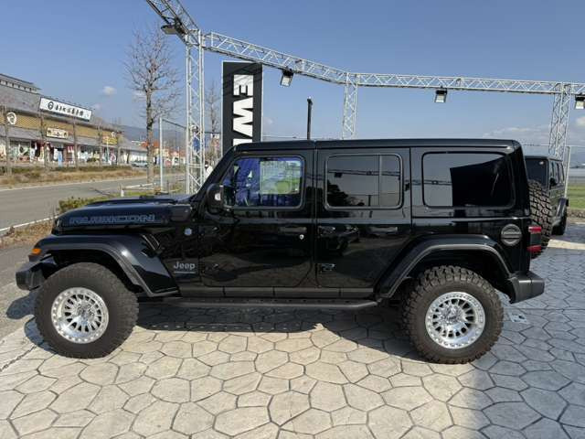ラングラーアンリミテッド ルビコン 4xe 4WD