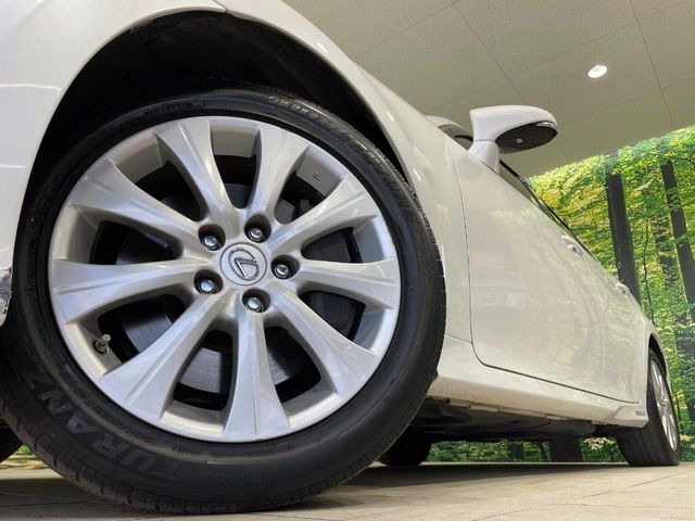 �y����17�C���`�A���~�z�C�[���z�O�ςɃ}�b�`���������A���~�z�C�[���𑕒����Ă���܂��B�e��ЊO�A���~�z�C�[����A�X�^�b�h���X�^�C�����戵�����Ă���܂��B���񂲑��k����������