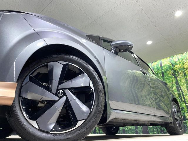 �y����17�C���`�A���~�z�C�[���z�O�ςɃ}�b�`���������A���~�z�C�[���𑕒����Ă���܂��B�e��ЊO�A���~�z�C�[����A�X�^�b�h���X�^�C�����戵�����Ă���܂��B���񂲑��k����������