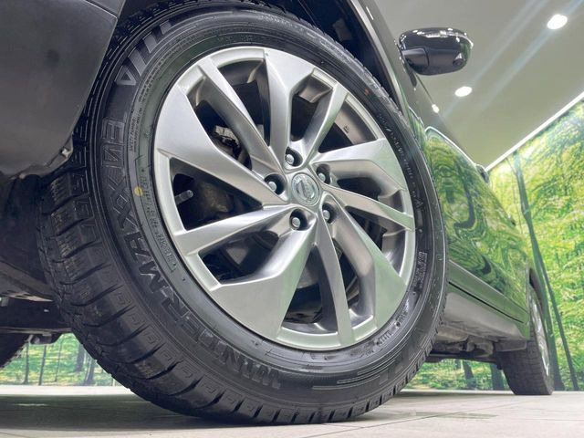 �y����18�C���`�A���~�z�C�[���z�O�ςɃ}�b�`���������A���~�z�C�[���𑕒����Ă���܂��B�e��ЊO�A���~�z�C�[����A�X�^�b�h���X�^�C�����戵�����Ă���܂��B���񂲑��k����������