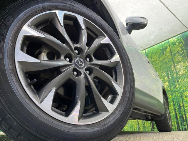 �y����19�C���`�A���~�z�C�[���z�O�ςɃ}�b�`���������A���~�z�C�[���𑕒����Ă���܂��B�e��ЊO�A���~�z�C�[����A�X�^�b�h���X�^�C�����戵�����Ă���܂��B���񂲑��k����������