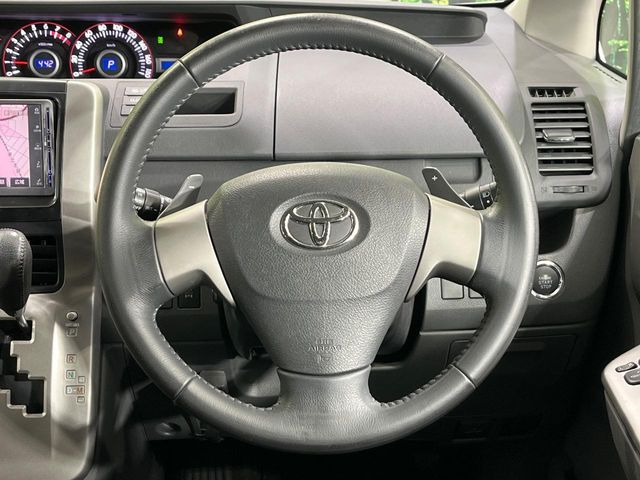 �y�����v�����X�e�A�����O�z�㎿�Ȋv���g�p���邱�ƂŁA��ɂ����������݂ƂĂ��^�]���₷���n���h���ł���