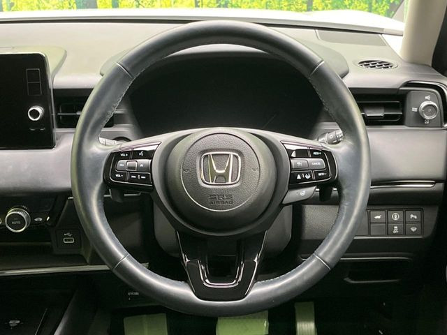 �y�����v�����X�e�A�����O�z�㎿�Ȋv���g�p���邱�ƂŁA��ɂ����������݂ƂĂ��^�]���₷���n���h���ł���