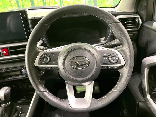 �y�����v�����X�e�A�����O�z�㎿�Ȋv���g�p���邱�ƂŁA��ɂ����������݂ƂĂ��^�]���₷���n���h���ł���