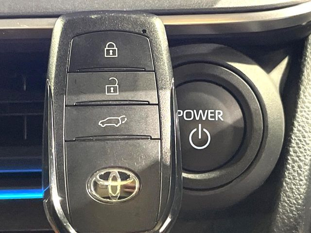 �y�X�}�[�g�L�[�z�J�o����|�P�b�g�ɓ��ꂽ�܂܂ł��h�A�̎{���E�������\�ȃX�}�[�g�L�[�𑕔��B�G���W���̃I���E�I�t�����J�M�����o���K�v����������Ƃ��Ă��֗��ł���