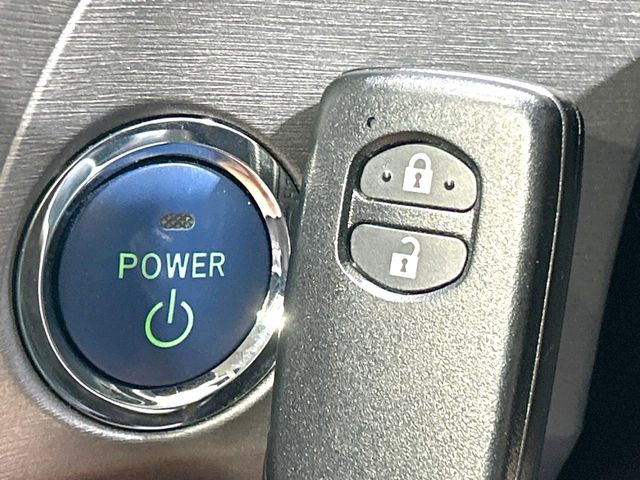 �y�X�}�[�g�L�[�z�J�o����|�P�b�g�ɓ��ꂽ�܂܂ł��h�A�̎{���E�������\�ȃX�}�[�g�L�[�𑕔��B�G���W���̃I���E�I�t�����J�M�����o���K�v����������Ƃ��Ă��֗��ł���