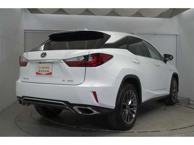 RX300 Fスポーツ 4WD