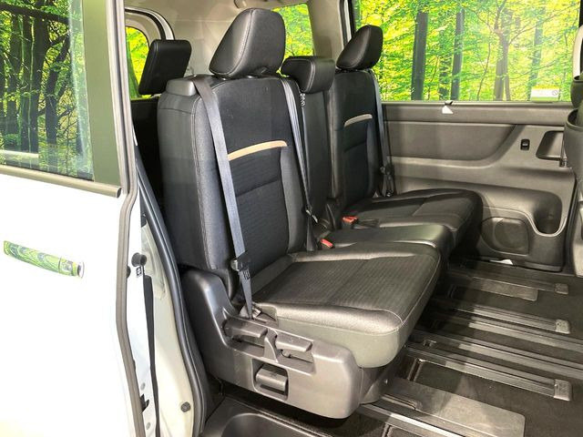 ���ڒ����̓E�H�[�N�X���[�ƂȂ��Ă���܂��B���ڂƎO��ڂ̈ړ�����~�肪�Ƃ��Ă��y�ɂȂ�̂ŁA���~��̍ۂ��X�g���X�������邱�Ƃ͂���܂����