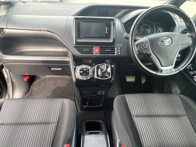 ノア1.8 ハイブリッド Si