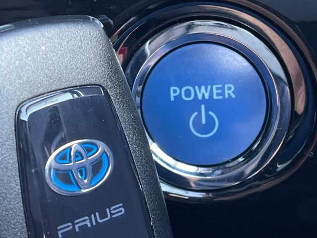 �y�X�}�[�g�L�[�z�J�o����|�P�b�g�ɓ��ꂽ�܂܂ł��h�A�̎{���E�������\�ȃX�}�[�g�L�[�𑕔��B�G���W���̃I���E�I�t�����J�M�����o���K�v����������Ƃ��Ă��֗��ł���