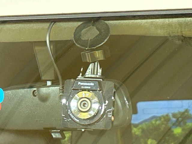 �y�h���C�u���R�[�_�[�z�h���C�u���R�[�_�[����!���s���͂������A������^�]�⎖�̂ɑ��������ہA�f���ŋL�^���A����̃��X�N�ɔ����܂��B���L�^�pSD�J�[�h�͂��q�l�����g�ł��������������K�v������܂��B