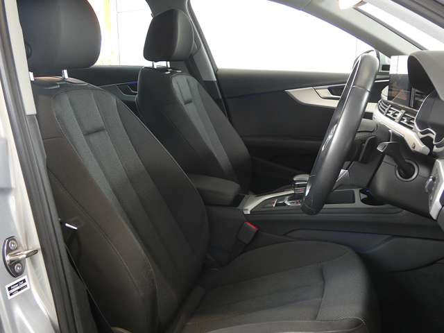 A4アバント45 TFSI クワトロ アドバンスド 4WD