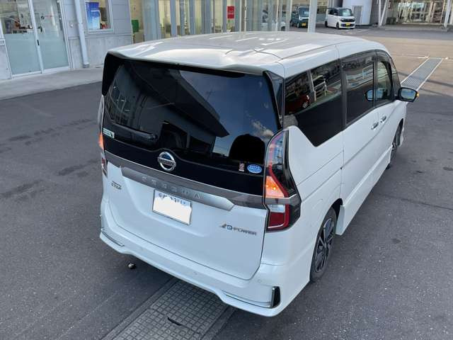 セレナ1.2 e-POWER ハイウェイスターV