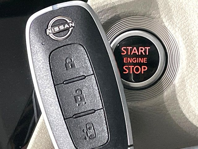 �y�C���e���W�F���g�L�[�z�J�o����|�P�b�g�ɓ��ꂽ�܂܂ł��h�A�̎{���E�������\�ȃX�}�[�g�L�[�𑕔��B�G���W���̃I���E�I�t�����J�M�����o���K�v����������Ƃ��Ă��֗��ł���