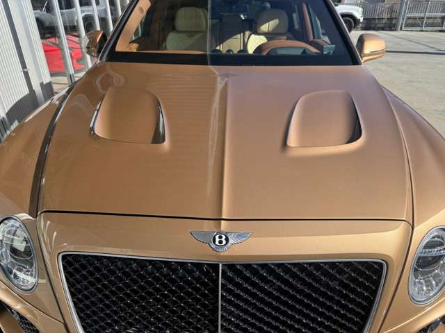 ベンテイガ6.0 4WD