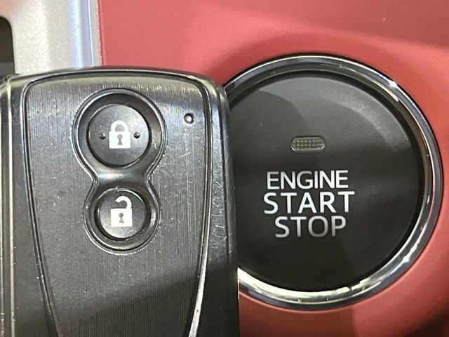 �y�L�[�t���[�V�X�e���z�J�o����|�P�b�g�ɓ��ꂽ�܂܂ł��h�A�̎{���E�������\�ȃX�}�[�g�L�[�𑕔��B�G���W���̃I���E�I�t�����J�M�����o���K�v����������Ƃ��Ă��֗��ł���