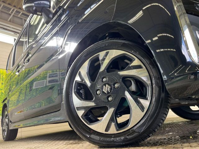 �y����15�C���`�A���~�z�C�[���z�O�ςɃ}�b�`���������A���~�z�C�[���𑕒����Ă���܂��B�e��ЊO�A���~�z�C�[����A�X�^�b�h���X�^�C�����戵�����Ă���܂��B���񂲑��k����������