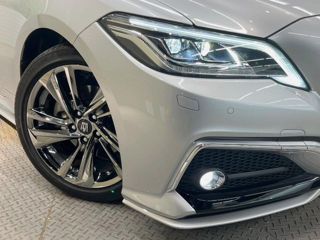 �y�O��LED�w�b�h���C�g�z�X�^�C���b�V���Ȍ����ڂ̎O��LED�w�b�h���C�g�𑕔���X�^�C�������łȂ��A��Ԃ̑��s�����E�ǍD�ň��S���Ă���肢�������܂��B