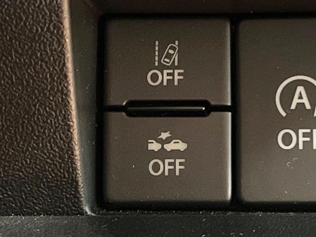 �y�X�Y�L �Z�[�t�e�B�T�|�[�g�z���s���ɑO���̎ԗ�����F�����A�Փ˂������Ȏ��͌x��ƃu���[�L�ŏՓˉ���Ɣ�Q�y�����A�V�X�g�B�����S�Ƀh���C�u�����y���݂��������܂��B