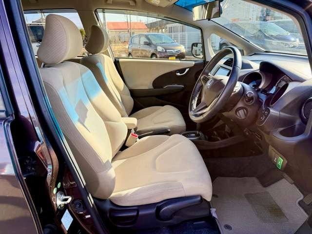 �x�����z�����x����������΁A����ȊO�̔�p�͊|����܂���̂ŁA�����S�������B�������]�i���o�[�Ȃǂ��q�l�̗v�]�Ɋ�Â��I�v�V�������̔�p�͕ʓr�K�v�ƂȂ�܂��B�ڍׂɊւ��Ă͂��₢�������������B