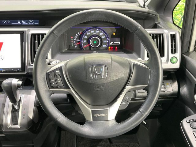 �y�X�e�A�����O�X�C�b�`�z�^�]���A�O������ڐ������炷���ƂȂ��A�I�[�f�B�I���̑��삪�\�ȕ֗��@�\!���S&���K�ȃh���C�u�����o���Ă���܂���