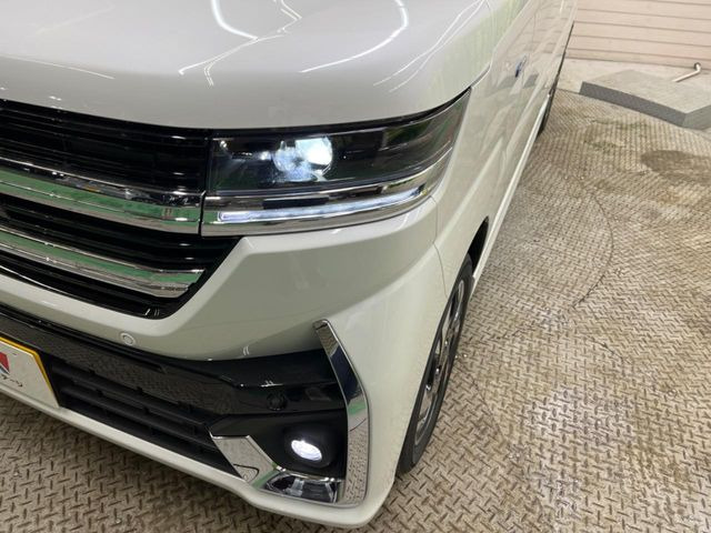 �yLED�w�b�h���C�g�z���V����ԑ��s�����ǍD�Ȏ��E���m�ۂ����S���ĉ^�]�ł��鍂�P�xLED�w�b�h���C�g�𑕔�!�_�����x�������A����d�͂��}�����Ă��܂��B