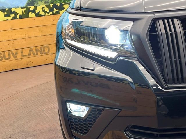 �yLED�w�b�h���C�g�z���V����ԑ��s�����ǍD�Ȏ��E���m�ۂ����S���ĉ^�]�ł��鍂�P�xLED�w�b�h���C�g�𑕔�!�_�����x�������A����d�͂��}�����Ă��܂��B