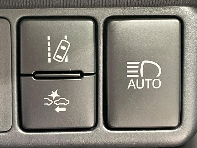 �y�g���^�Z�[�t�e�B�Z���X�z���s���ɑO���̎ԗ�����F�����A�Փ˂������Ȏ��͌x��ƃu���[�L�ŏՓˉ���Ɣ�Q�y�����A�V�X�g�B�����S�Ƀh���C�u�����y���݂��������܂��B