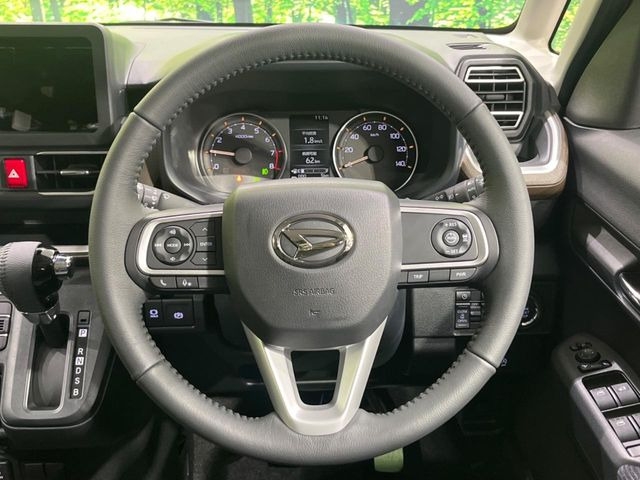 �y�����v�����X�e�A�����O�z�㎿�Ȋv���g�p���邱�ƂŁA��ɂ����������݂ƂĂ��^�]���₷���n���h���ł���