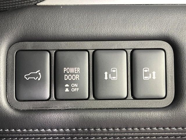 �y�����p���[�X���C�h�h�A�z�X�}�[�g�L�[��^�]�Ȃ̃X�C�b�`�Ō�ȗ����X���C�h�h�A�̊J���\���d��������͂����ăh�A���J����K�v�������A�����Ȃ��q�l�ł��ȒP�ɊJ���߂ł����K�ł���