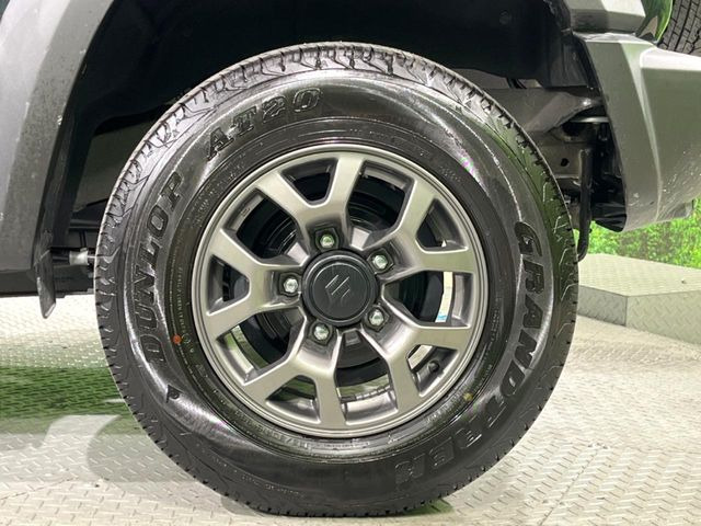 �y����15�C���`�A���~�z�C�[���z�O�ςɃ}�b�`���������A���~�z�C�[���𑕒����Ă���܂��B�e��ЊO�A���~�z�C�[����A�X�^�b�h���X�^�C�����戵�����Ă���܂��B���񂲑��k����������